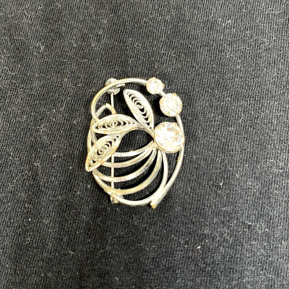 Unbranded Silver Tone Brooch with Rhinestones